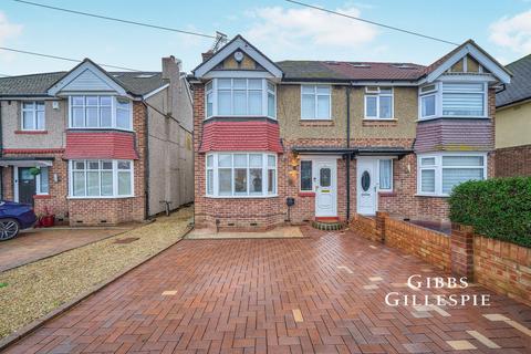3 bedroom semi-detached house to rent, Westfield Way, Ruislip, HA4