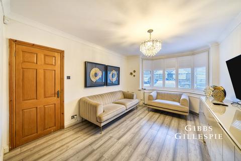 3 bedroom semi-detached house to rent, Westfield Way, Ruislip, HA4