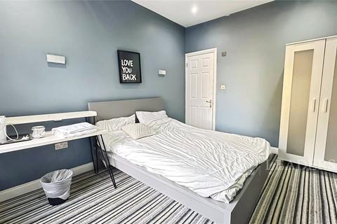 1 bedroom in a house share to rent, High Town Road, Luton, Bedfordshire, LU2