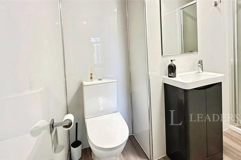 1 bedroom in a house share to rent, High Town Road, Luton, Bedfordshire, LU2