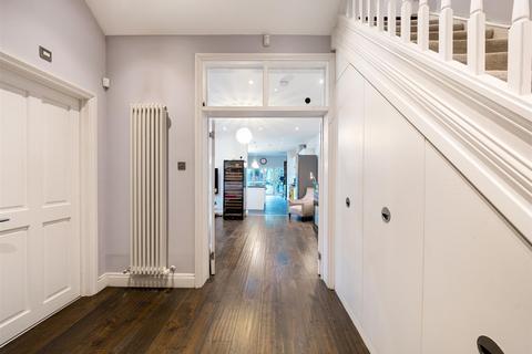 4 bedroom semi-detached house for sale, Melrose Avenue, London NW2