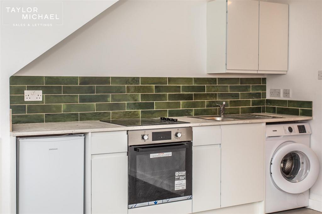 Kitchen / Living Room