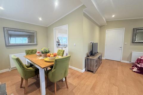 2 bedroom property for sale, Wixfield Park, Ipswich IP7