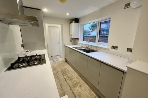 3 bedroom terraced house for sale, Belsize Avenue, PETERBOROUGH PE2