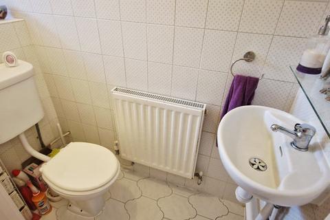 4 bedroom end of terrace house for sale, Porchfield Close, Gravesend DA12