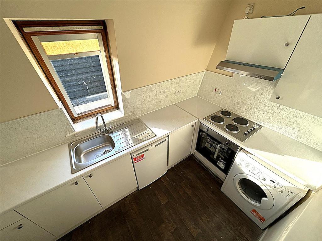 Fitted kitchen