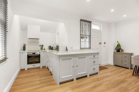 Property to rent, 11 South Road, Brighton, BN1