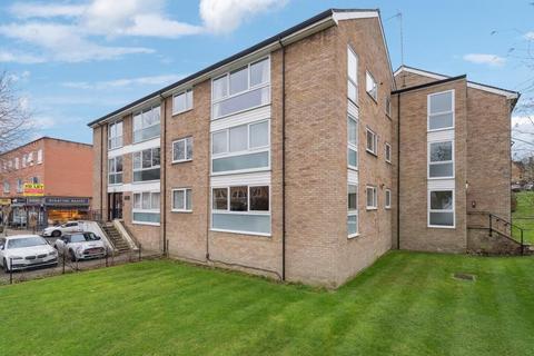 3 bedroom flat for sale, Blacketts Wood Drive, Chorleywood WD3