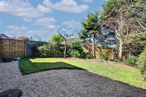 4 bedroom detached house for sale, Sandringham Way, Market Harborough