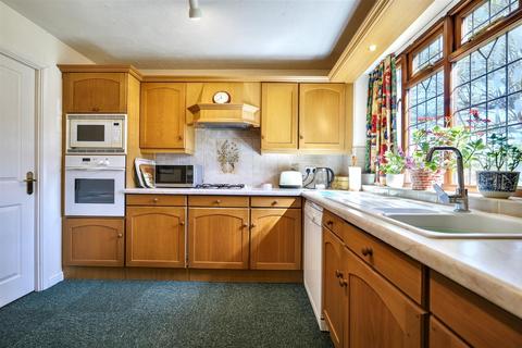 4 bedroom detached house for sale, Sandringham Way, Market Harborough