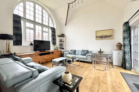 2 bedroom barn conversion for sale, The Courtyard, Rock Lane Farm, Leighton Buzzard LU7