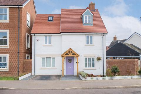 5 bedroom detached house for sale, Bonaire Grange, Newton Leys, Milton Keynes, MK3