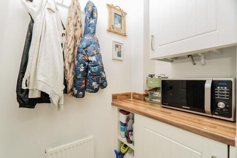 5 bedroom detached house for sale, Bonaire Grange, Newton Leys, Milton Keynes, MK3
