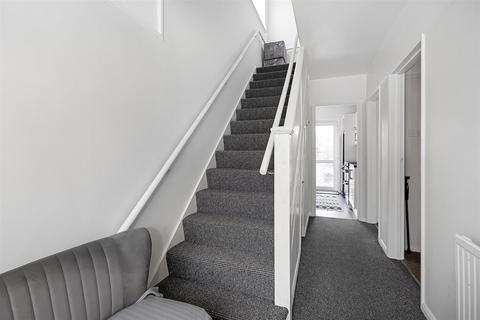 3 bedroom semi-detached house for sale, Banstead Road, Caterham CR3