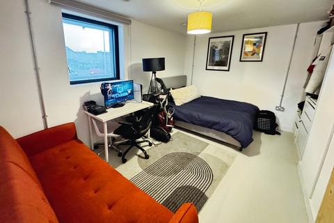 2 bedroom flat to rent, Happy Walk, Leeds, West Yorkshire, LS9