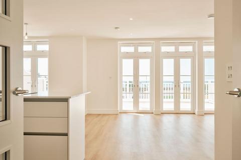 3 bedroom apartment to rent, La Route De La Haule, Jersey JE3