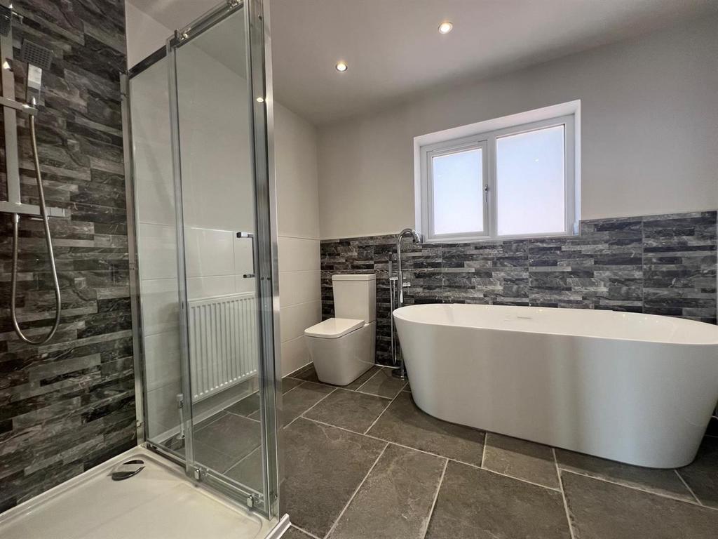 Family bathroom