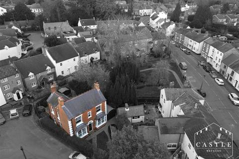 4 bedroom detached house to rent, Horsepool, Burbage