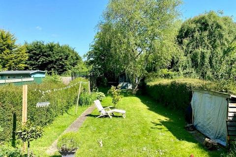 3 bedroom semi-detached house to rent, Dean Lane, Southampton SO32