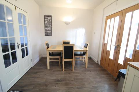3 bedroom semi-detached house for sale, Sandringham Road, Bredbury