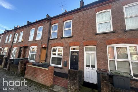 Reginald Street, Luton