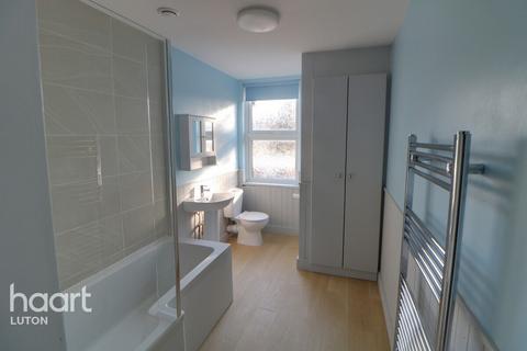 2 bedroom apartment to rent, Reginald Street, Luton