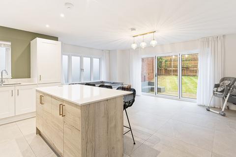 4 bedroom detached house for sale, Oswald Norris Way, Crawley RH11
