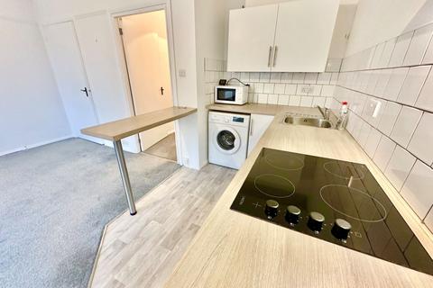 undefined, B11 Pine Grange, Bath Road, Bournemouth, BH1 2PQ