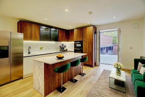 undefined, Lombard Street, Bristol BS3