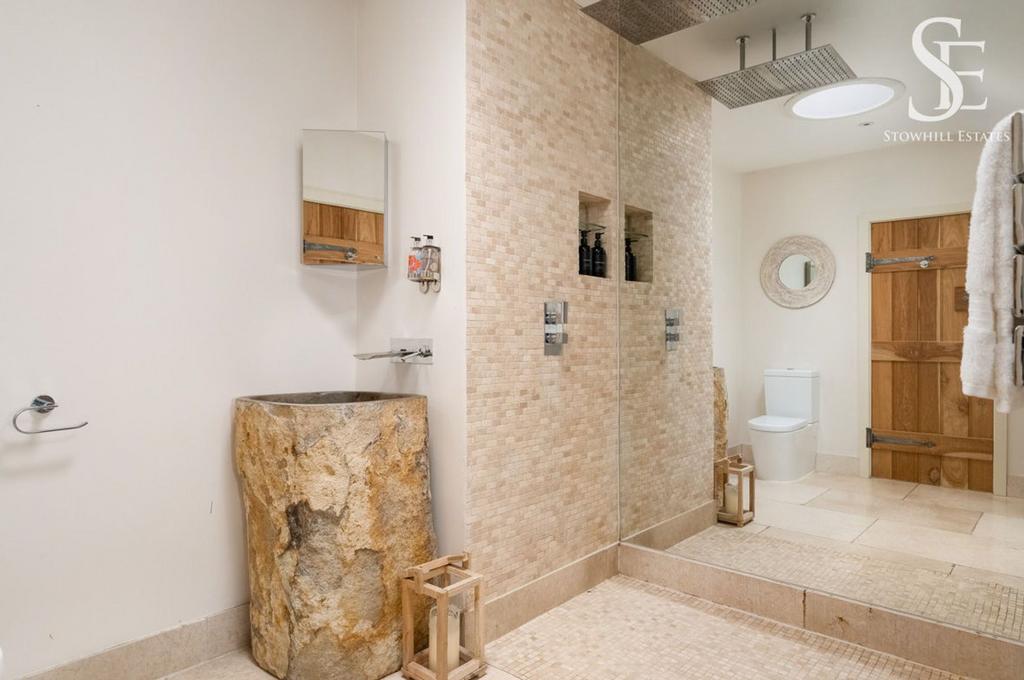 Ensuite