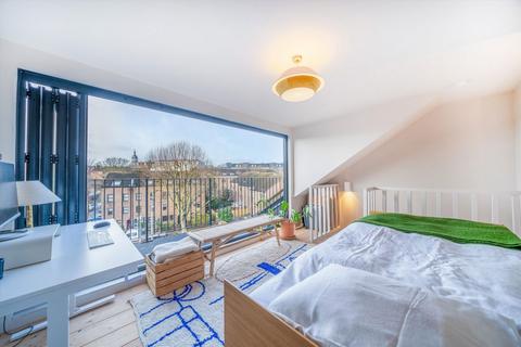 3 bedroom flat for sale, Warrender Road, London N19