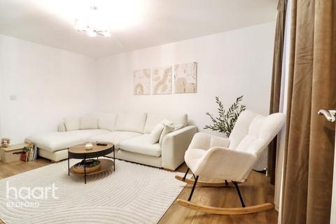 Kestrel Drive, RUSHDEN