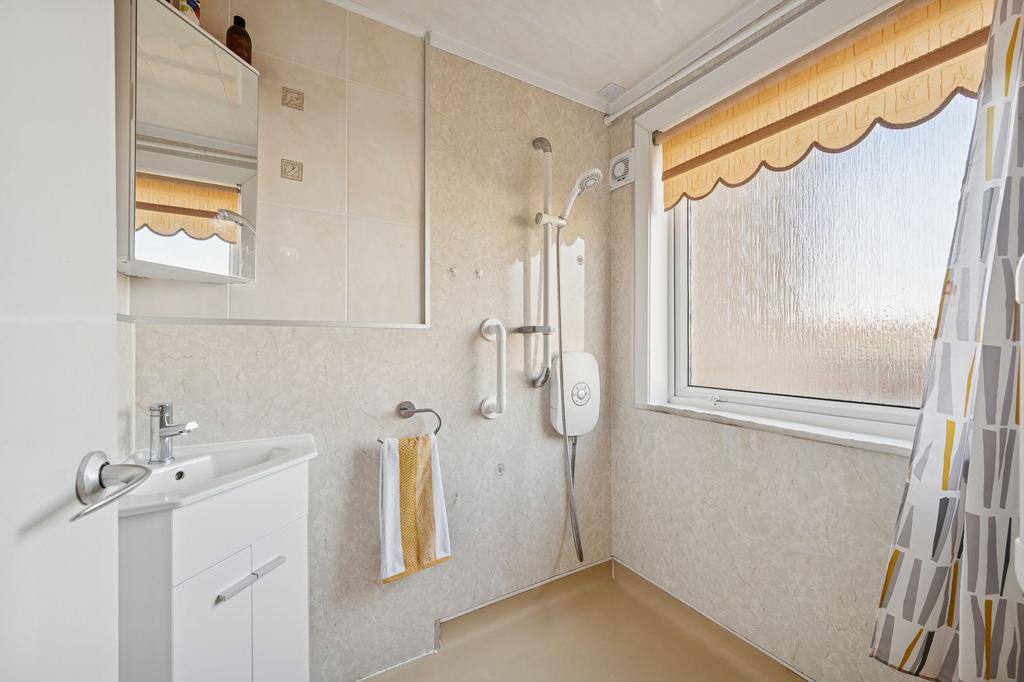 Family Shower Room