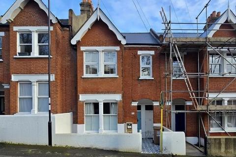 3 bedroom flat for sale, 22 Oaksford Avenue, Sydenham, London, SE26 6AR