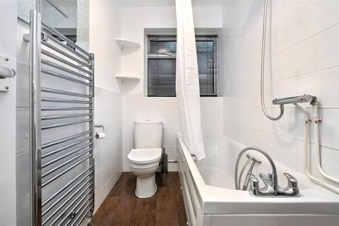 2 bedroom flat for sale, Ocklynge Avenue, Eastbourne