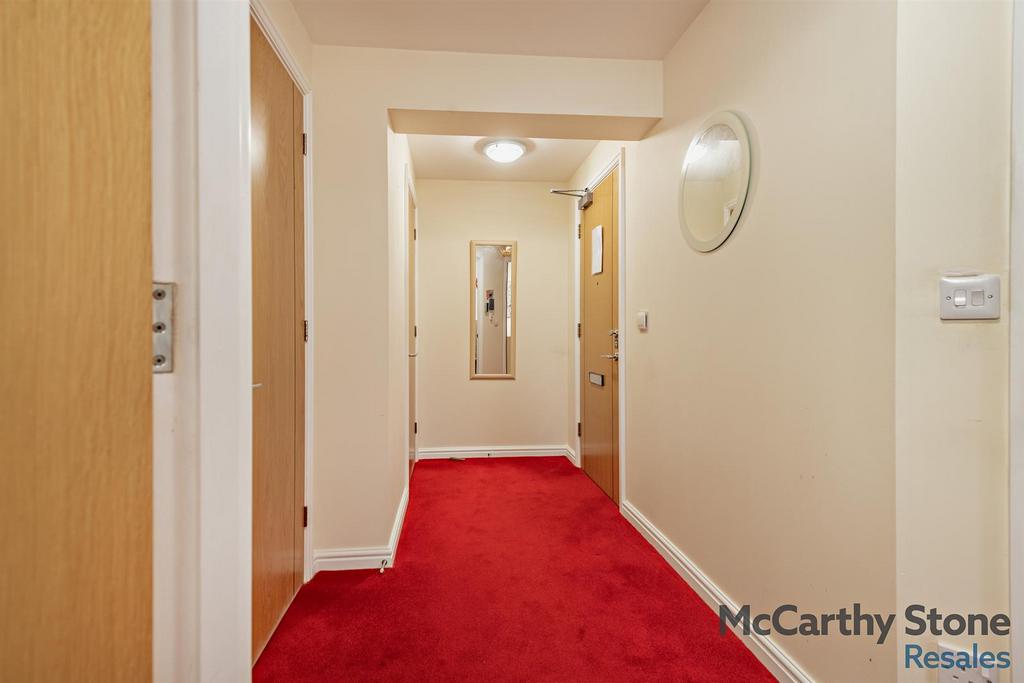 8675550-interior02-800.jpg