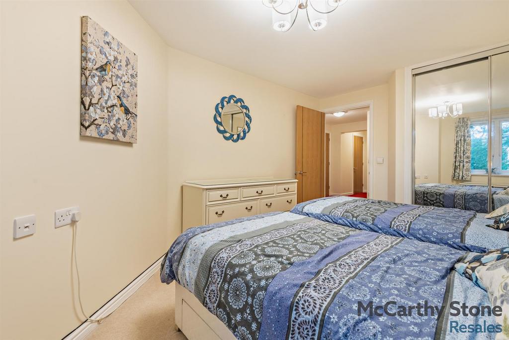 8675550-interior10-800.jpg