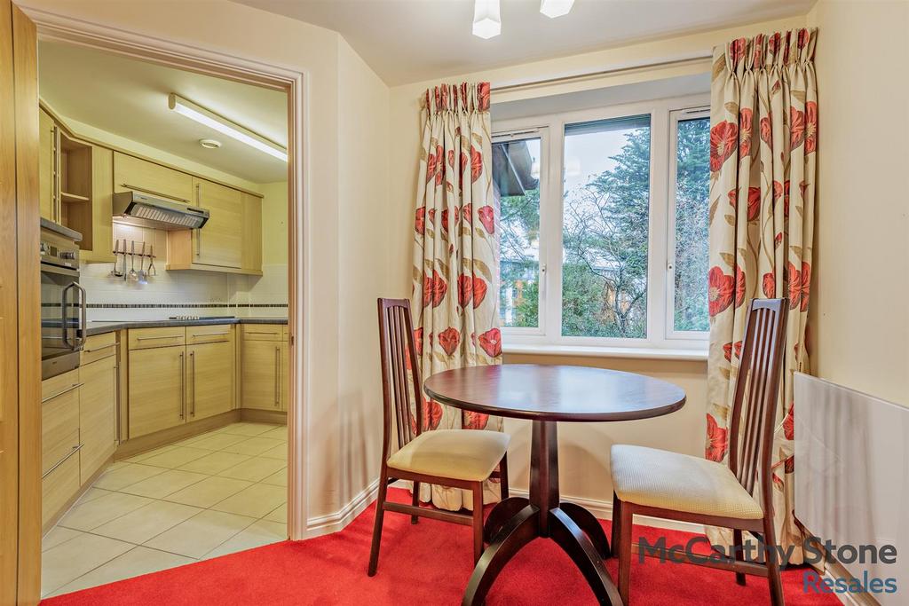 8675550-interior14-800.jpg