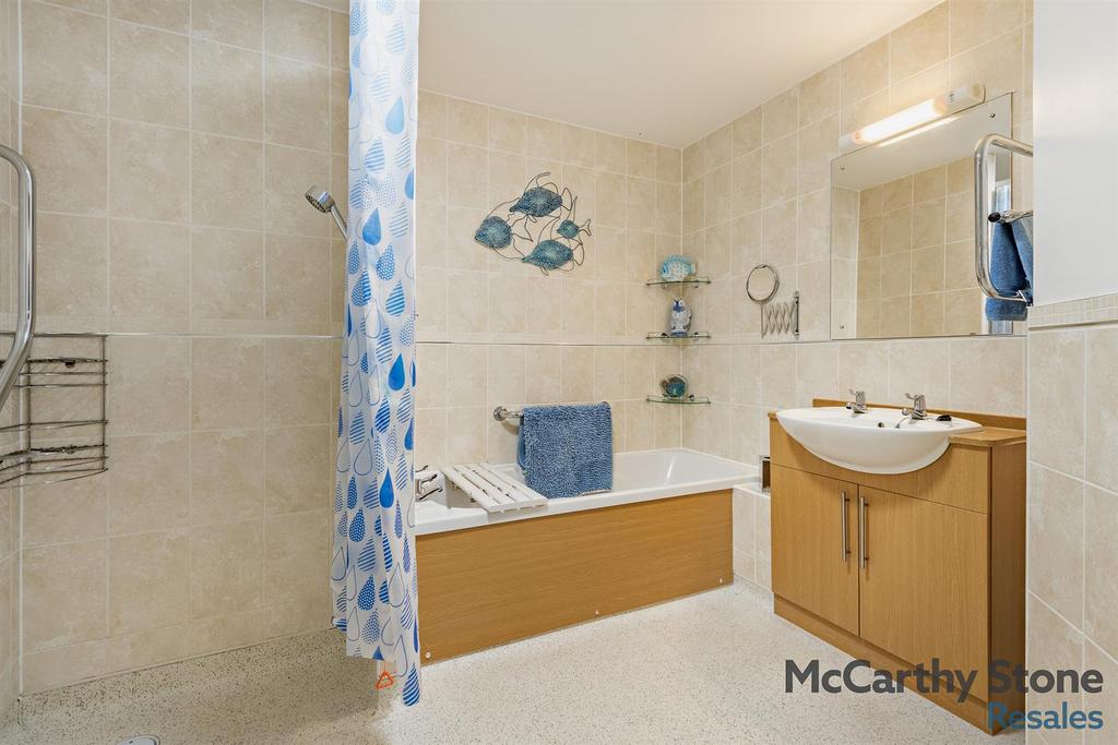 8675550-interior07-800.jpg