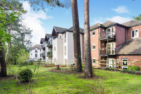 1 bedroom apartment for sale, Cherret Court, Ferndown, Dorset