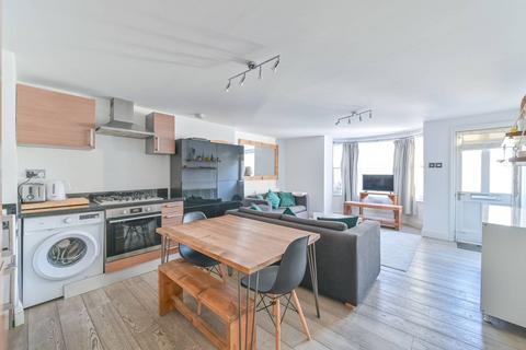 1 bedroom flat to rent, Bedford Road, Clapham Common North Side, London, SW4