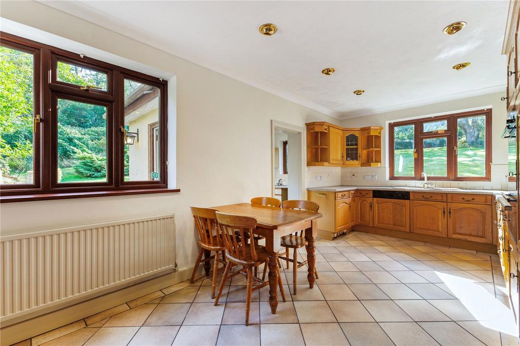 Kitchen/Breakfast