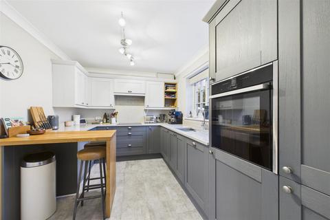 4 bedroom detached house for sale, Skayman Fields, Carlton-Le-Moorland, Lincoln