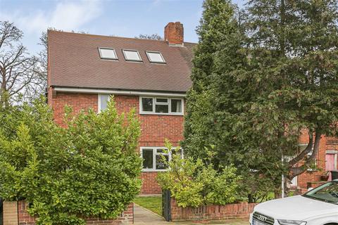 Barnfield Gardens, Kingston Upon Thames KT2