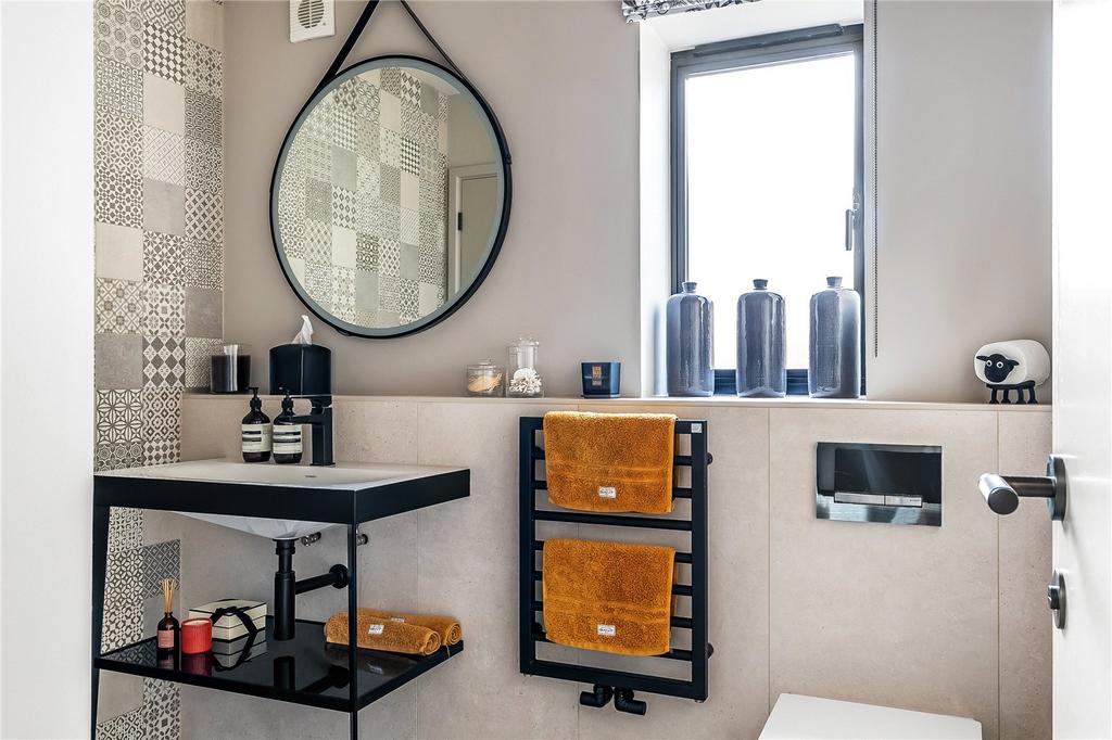 Ensuite