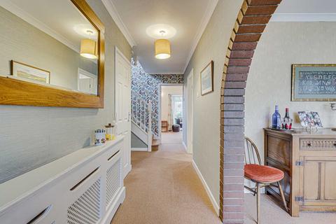 4 bedroom detached house for sale, Granville Close, Benfleet, SS7