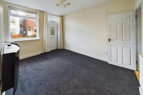 2 bedroom terraced house to rent, Greaves Street, Ripley, Derbyshire, DE5 3DQ