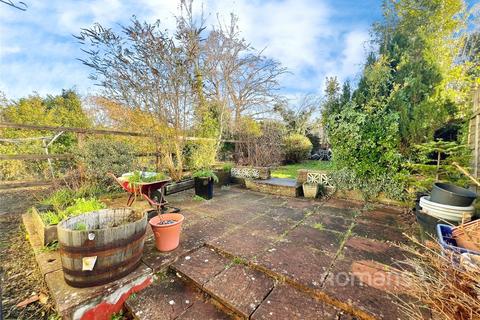 3 bedroom semi-detached house for sale, St. Michaels Road, Aldershot, Hampshire