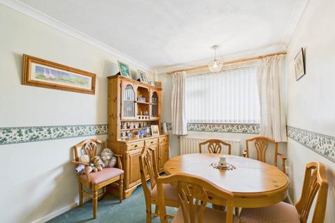 3 bedroom detached house for sale, Aplin Road, Aylesbury