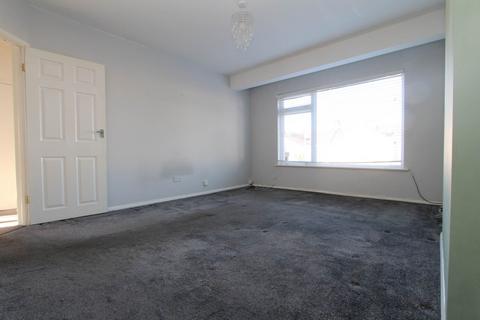 2 bedroom semi-detached house to rent, Southend On Sea